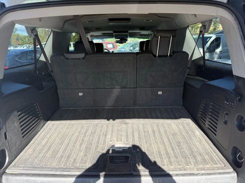 Used 2016 Chevrolet Suburban LTZ image 6