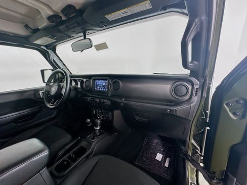 Certified 2022 Jeep Wrangler Unlimited Sport image 40