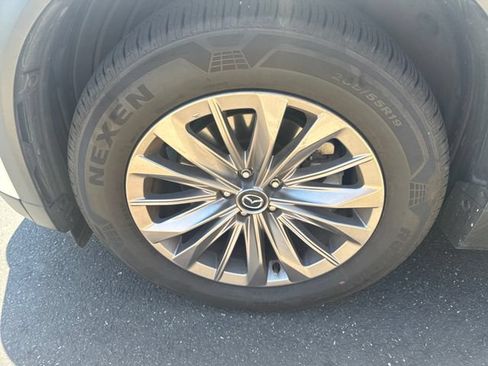 Used 2025 MAZDA CX-90 3.3 Turbo w/ Select Package AWD/4WD image 18