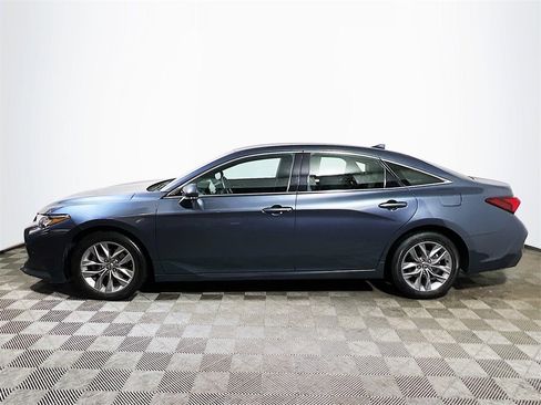 Certified 2021 Toyota Avalon XLE image 5