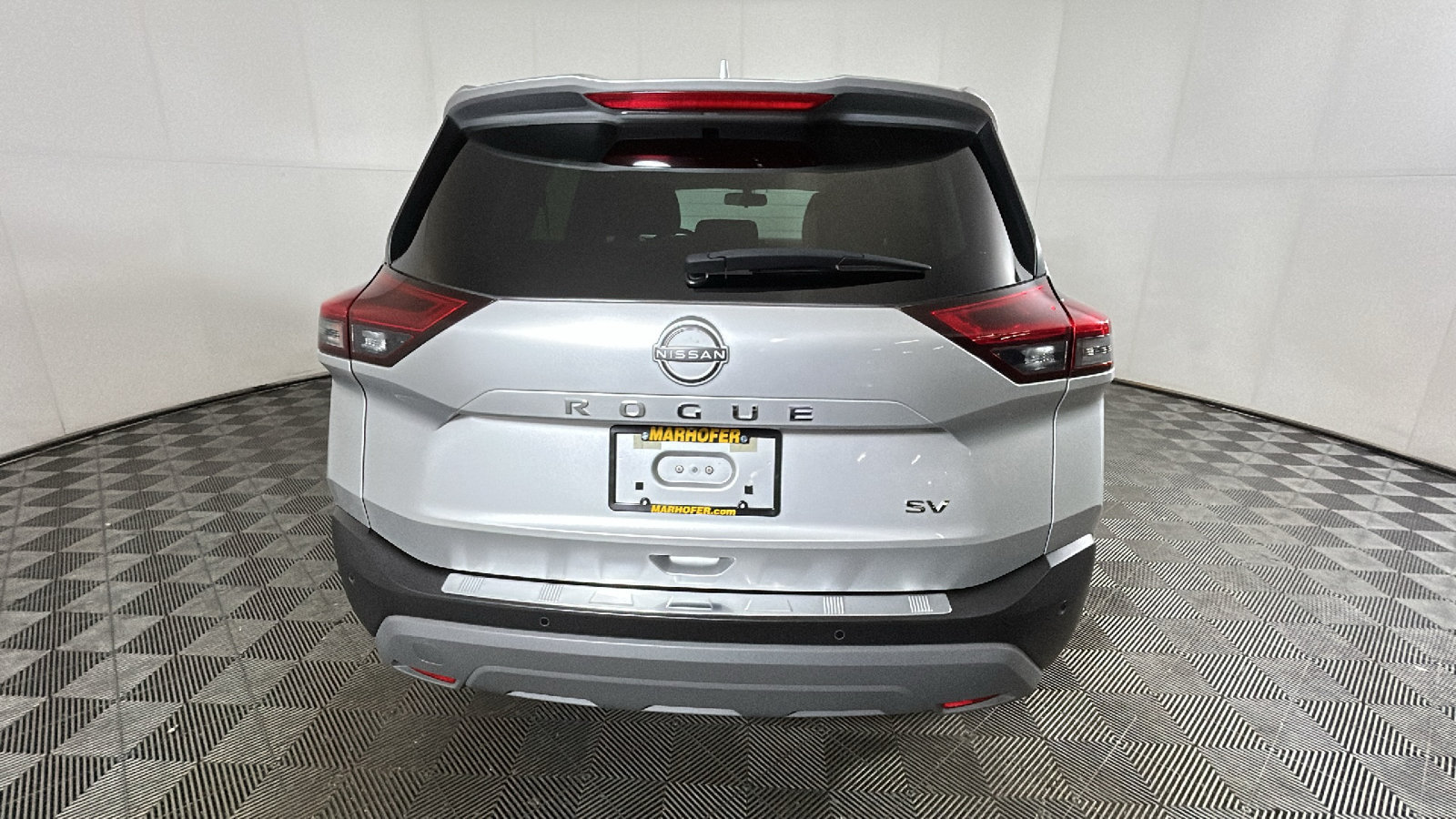 Used 2023 Nissan Rogue SV FWD image 4