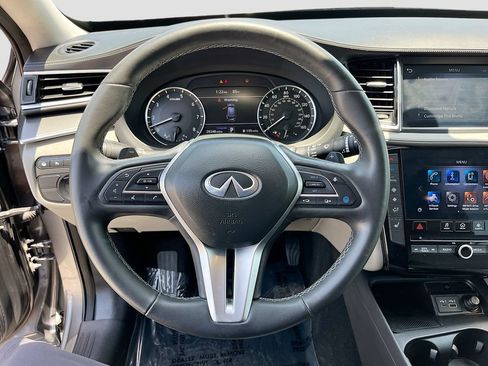 Used 2023 INFINITI QX50 Luxe AWD/4WD image 11