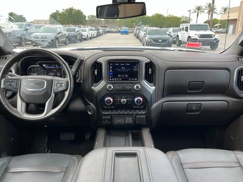 Used 2021 GMC Sierra 1500 Denali w/ Denali Premium Package AWD/4WD image 11