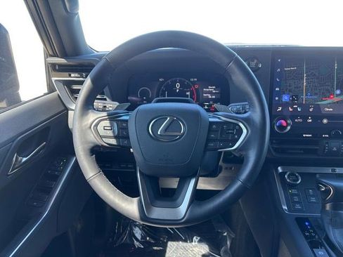 Used 2025 Lexus GX 550 w/ Accessory Package (CT) AWD/4WD image 15