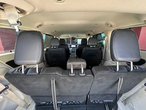 Used 2022 Chrysler Pacifica Touring-L FWD image 27