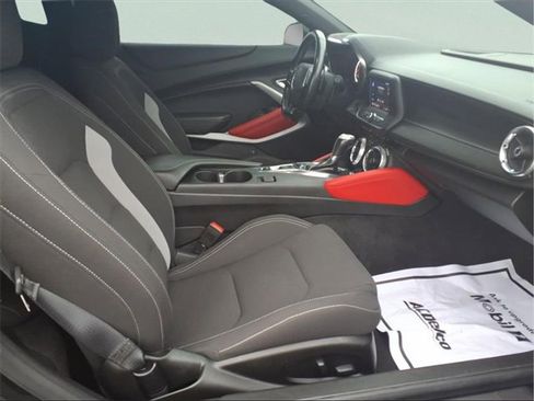 Used 2021 Chevrolet Camaro LT image 23