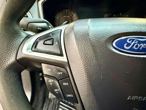 Used 2014 Ford Fusion SE image 12