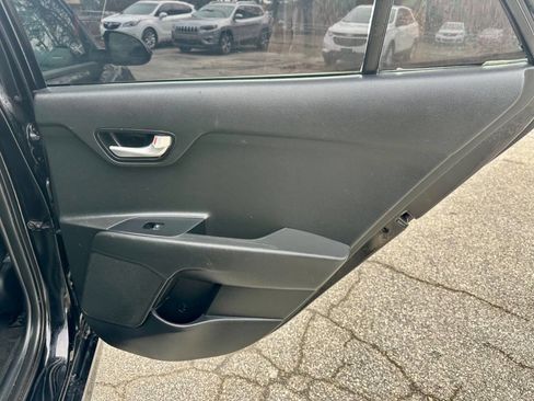 Used 2022 Kia Rio S image 15