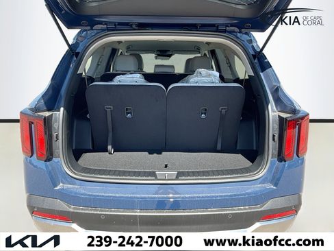 New 2026 Kia Sorento S image 12