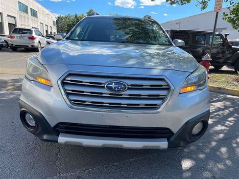 Used 2015 Subaru Outback 3.6R Limited AWD/4WD image 6