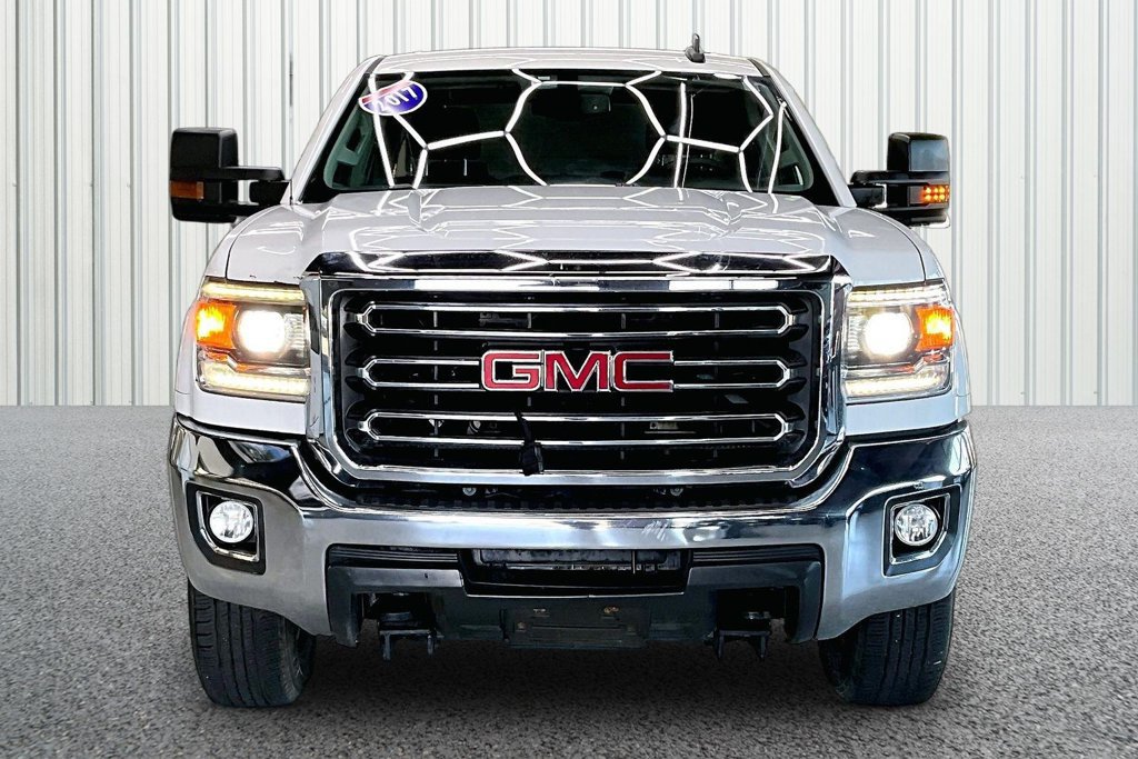 Used 2017 GMC Sierra 2500 SLE w/ HD SLE Preferred Plus Package AWD/4WD image 2