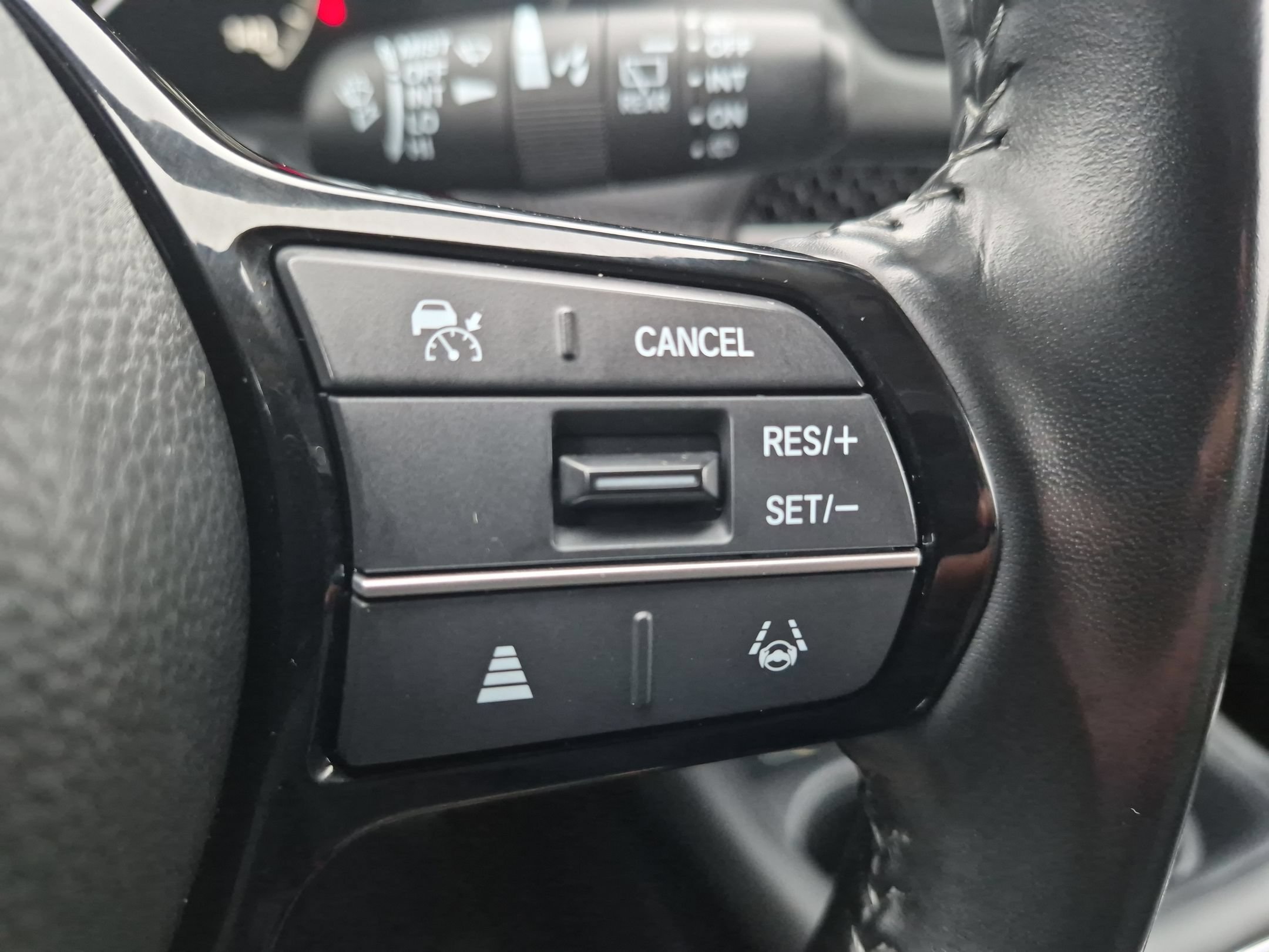 Certified 2025 Honda HR-V EX-L image 16