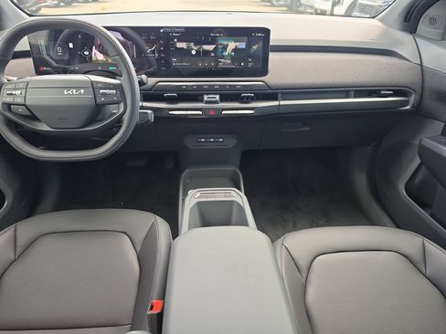New 2027 Kia EV3 Wind FWD image 11