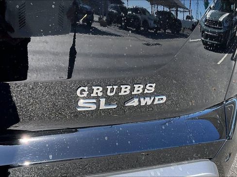 Used 2025 Nissan Pathfinder SL image 42