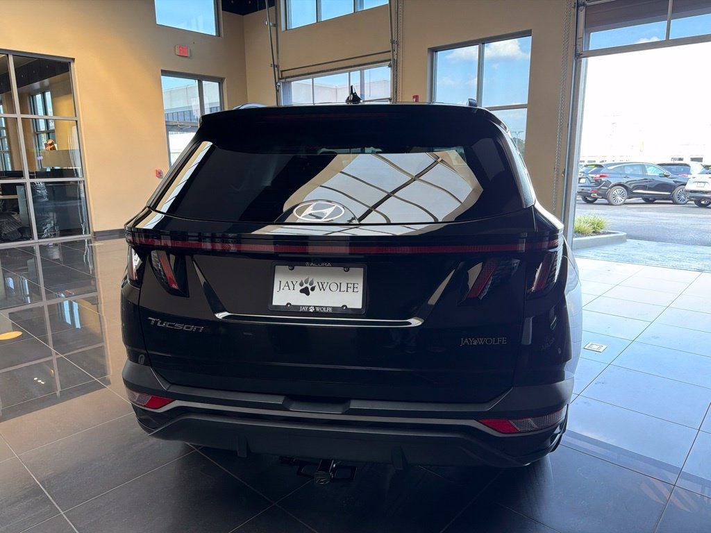 Used 2022 Hyundai Tucson SEL w/ Convenience Package FWD image 4
