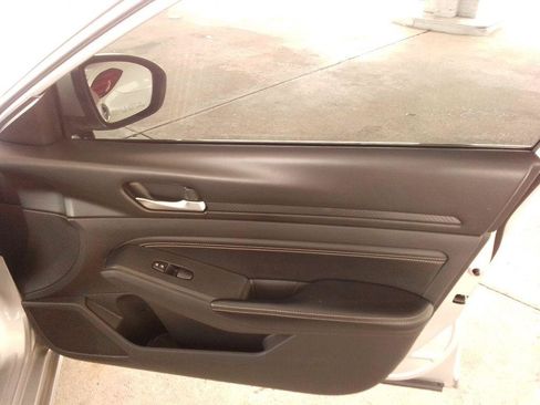 Used 2019 Nissan Altima 2.5 S FWD image 20
