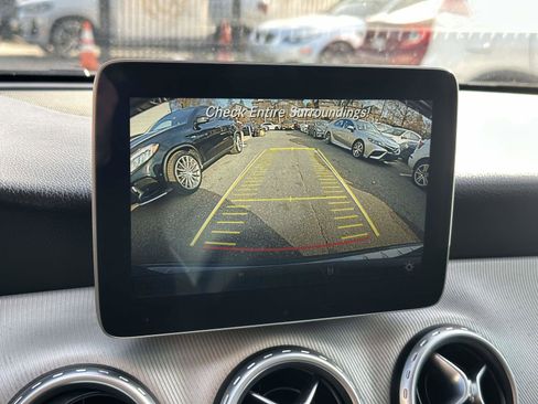 Used 2017 Mercedes-Benz GLA 250 4MATIC image 34