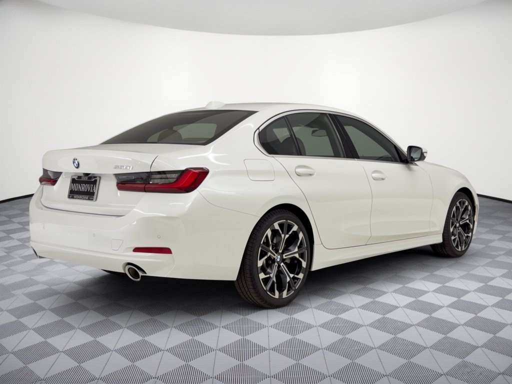 Used 2026 BMW 330i Sedan w/ Convenience Package RWD image 9