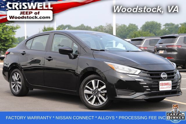 Used 2025 Nissan Versa SV FWD image 1