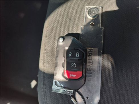 Used 2018 Jeep Wrangler Unlimited Sport S AWD/4WD image 23