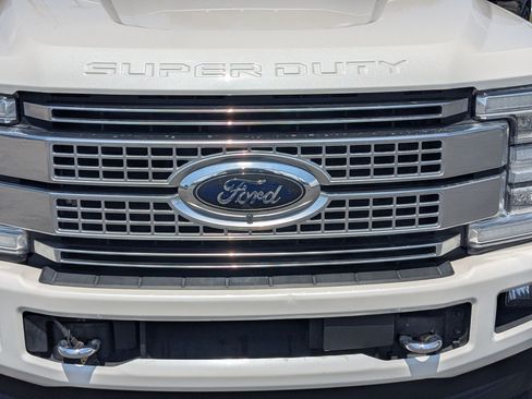 Used 2019 Ford F450 Platinum w/ Platinum Ultimate Package AWD/4WD image 12