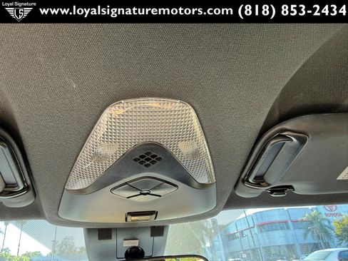 Used 2020 Toyota C-HR XLE FWD image 27