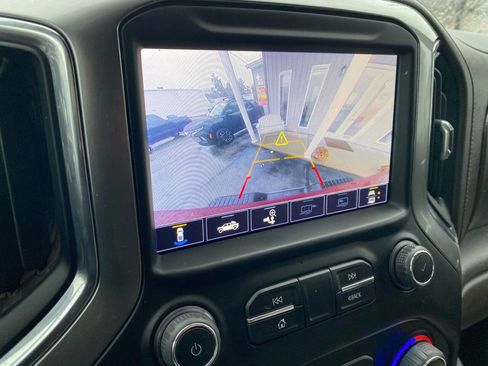 Used 2022 Chevrolet Silverado 2500 LTZ image 17