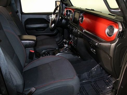 Used 2022 Jeep Wrangler Unlimited Rubicon w/ Xtreme Recon 35" Tire Package image 37