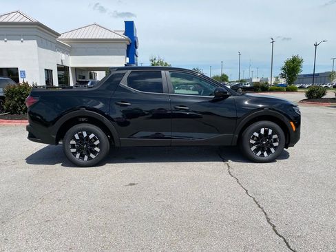 New 2026 Hyundai Santa Cruz SE FWD image 8