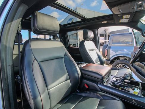 Used 2023 Ford F150 Lariat w/ Equipment Group 502A High image 19