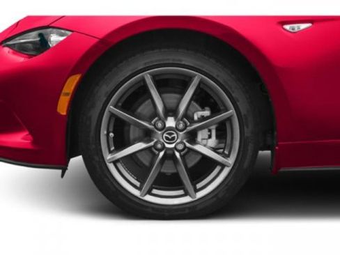 Used 2017 MAZDA MX-5 Miata RF Grand Touring image 11