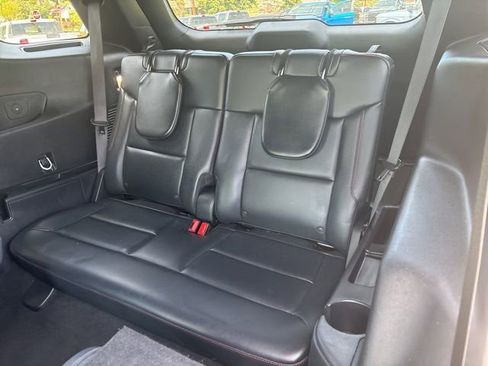 Used 2025 Ford Explorer ST-Line AWD/4WD image 10