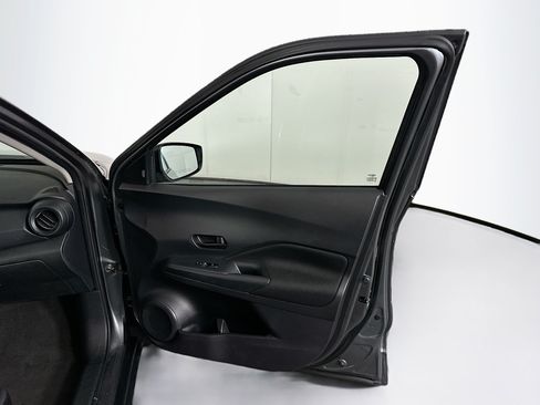 Used 2024 Nissan Kicks S FWD image 30