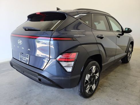 Used 2025 Hyundai Kona SEL AWD/4WD image 5