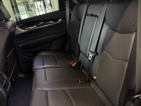 Used 2024 Cadillac XT5 Premium Luxury AWD/4WD image 10