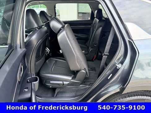 Used 2025 Kia Sorento EX w/ Panoramic Sunroof Package FWD image 25