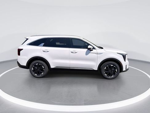Used 2025 Kia Sorento S AWD/4WD image 8