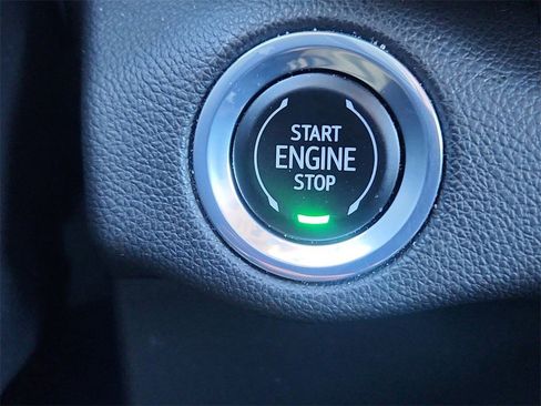 Used 2022 Buick Envision Avenir w/ Premium Seat Package image 17