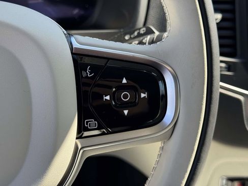 Used 2023 Volvo XC90 B5 Core w/ Protection Package Premier image 20