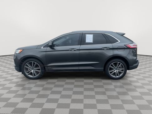 Used 2020 Ford Edge Titanium image 5