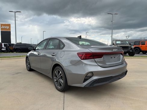 Used 2024 Kia Forte LXS FWD image 10