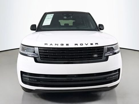Certified 2025 Land Rover Range Rover SE AWD/4WD image 2