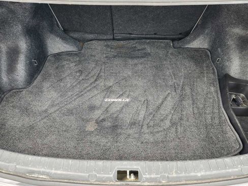 Used 2010 Toyota Corolla LE image 32