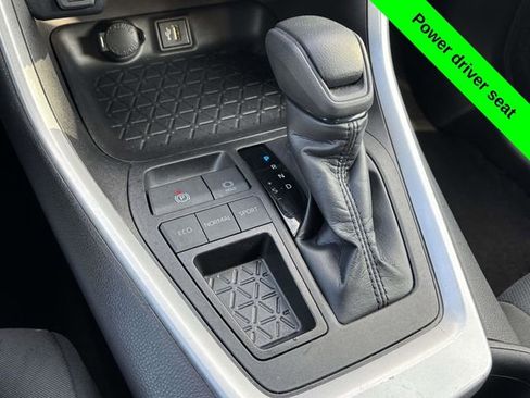 Used 2024 Toyota RAV4 XLE image 19