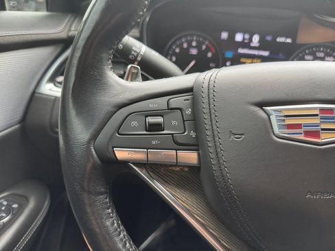 Used 2021 Cadillac XT6 Sport w/ Platinum Package AWD/4WD image 30