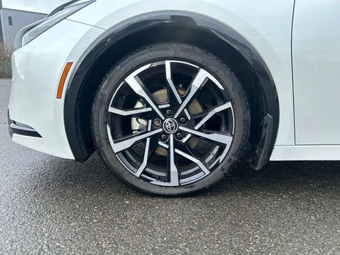 Used 2024 Toyota Prius Prime SE image 31
