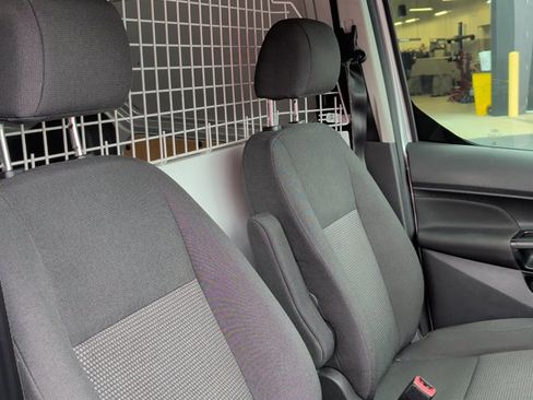 Used 2017 Ford Transit Connect XL image 22