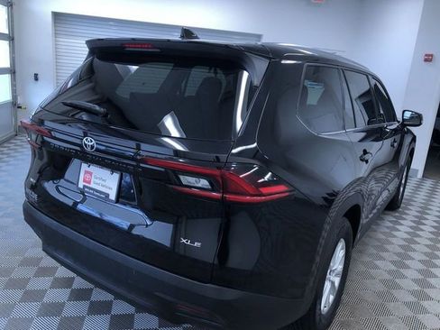 Certified 2025 Toyota Grand Highlander AWD image 36