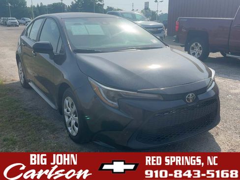 Used 2022 Toyota Corolla LE FWD image 1