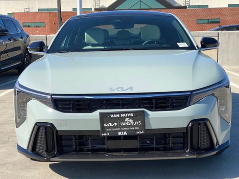 New 2025 Kia K4 GT-Line image 7